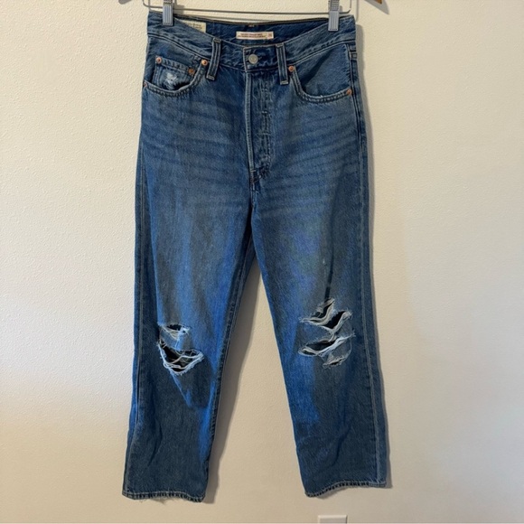 Levi’s Ribcage Straight Ankle Button Fly Premium Jean Busted Knee Medium Wash-26 - Picture 3 of 8